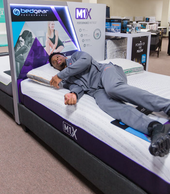Redskins Running Back Chris Thompson gets fit for a BEDGEAR Sleep System at Mattress Warehouse.