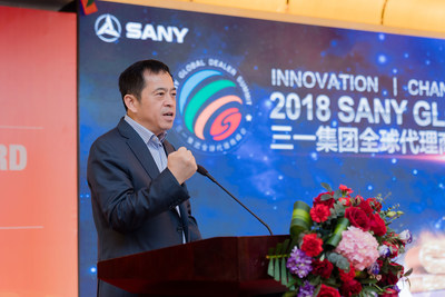 Xiang Wenbo, director de Grupo de SANY y presidente de Industria Pesada de SANY, pronuncia un discurso (PRNewsfoto/SANY)