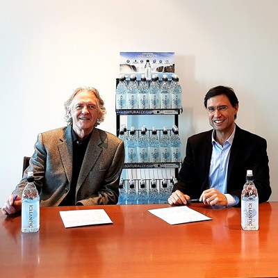 Icelandic Glacial Chairman and Co-Founder Jon Olafsson, left, with Carlos Cruz, Country Director of Coca-Cola European Partners in Iceland.