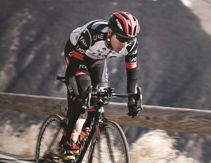 ROKA Signs Champion Cyclist Dan Martin