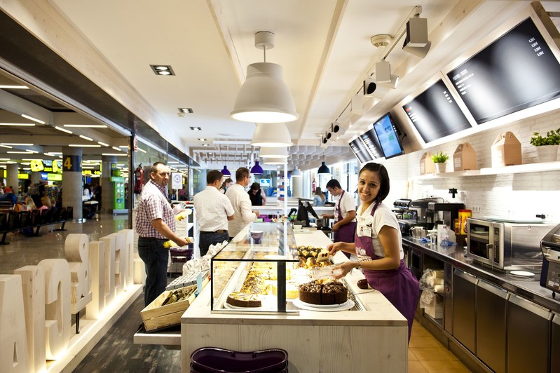 Barcelona Airport (PRNewsfoto/Elior Group)