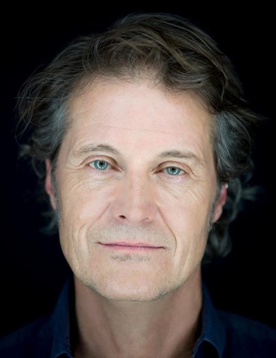 Jim Cuddy –  Winner of the 2018 MusiCounts Inspired Minds Ambassador Award, presented by The Canadian Scholarship Trust Foundation (CNW Group/Canadian Scholarship Trust Foundation)