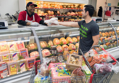 An Instacart employee picks up a member’s deli order at BJ’s Wholesale Club in Waltham, Mass. on March 13, 2018 for same-day delivery as part of the companies’ expanded partnership. (BJ’s Wholesale Club/Christine Hochkeppel)