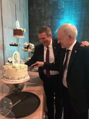 CNIB President and CEO John M. Rafferty and CNIB National Board Chair Ronald J. Kruzeniski cut the ceremonial birthday cake concluding a night of celebration as CNIB turned 100. (CNW Group/CNIB)