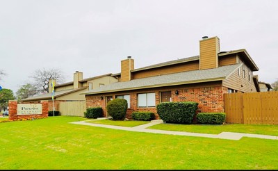 Parkside Townhomes in Arlington, Texas