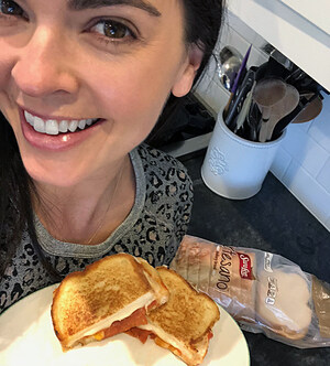 Sara Lee® Infuses America's Favorite Comfort Foods Into Cozy Grilled Cheese Sandwiches In Honor Of National Grilled Cheese Month