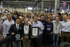 Dans le cadre d'efforts communs avec le ministère de l'Éducation du Jalisco, au Mexique, Makeblock bat le record Guinness de la plus grande catégorie de robotique au monde