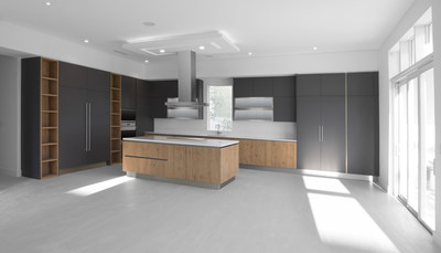 Cada cocina en The Mansions at Doral ha sido diseñada con lujosos acabados y electrodomésticos de afamadas marcas para que sus dueños disfruten a lo máximo el entretener a sus familiares y amigos.