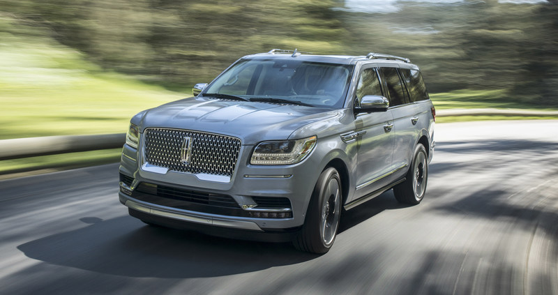 The all-new 2018 Lincoln Navigator features Lincoln Play, plus an available rear-seat entertainment system that allows passengers to stream movies, TV shows, games and other content wirelessly with compatible mobile devices.