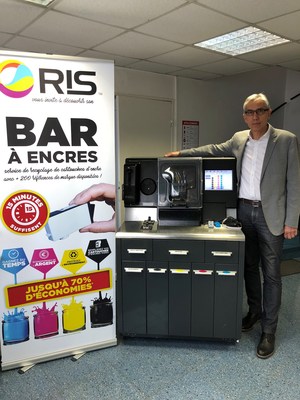 Mr. Nguyen with the RIS InkCenter at MSO Technologie