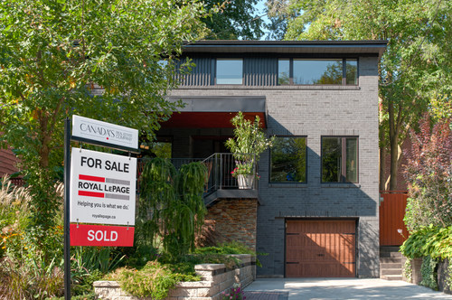 Median Canadian Home Price Posts 6.2% Year-Over-Year Gain Despite Corrections in GTA and Greater Vancouver (CNW Group/Royal LePage Real Estate Services)
