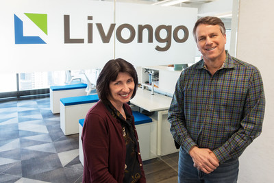 Livongo Health CEO Glen Tullman (right) with Retrofit CEO Mary Pigatti at Livongo's Chicago office.