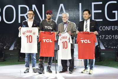 Neymar Jr. was officially welcomed as Global Brand Ambassador of TCL and presented with a Chinese chop by the TCL team. In exchange, his autographed football shirt was presented to Kevin Wang, Senior Vice President of TCL Corporation and CEO of TCL Multimedia, Xiaoguang Zhang, General Manager of Brand Management Center of TCL Corporation and Ricardo Freitas, CEO of SEMP TCL.