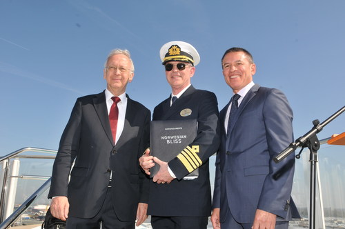 From Right to Left: Andy Stuart, President and Chief Executive Officer of Norwegian Cruise Line, Captain Karl Staffan Bengtsson, and Bernard Meyer, Managing Partner of Meyer Werft
