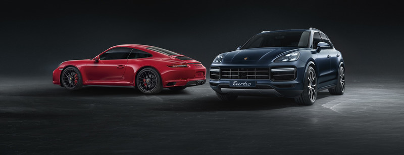 Porsche Flex Drive_911 Carrera e Cayenne (PRNewsfoto/Porsche)