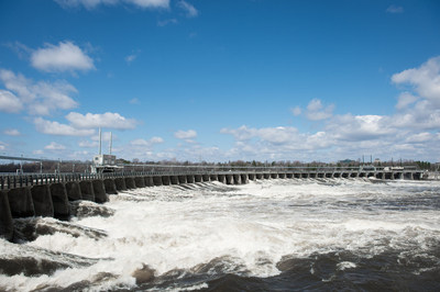 The ring dam at Chaudiere Falls hydroelectric generating station. (CNW Group/Hydro Ottawa Holding Inc.)