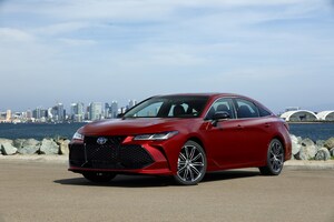All-New 2019 Toyota Avalon Beams Effortless Sophistication, Style, and Exhilaration