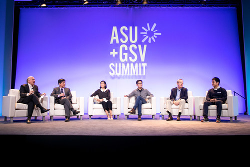 From left to right: Adi Ignatius, chief editor of the Harvard Business Review, He Qingrong, vice CEO of CFCG, Li Mei, Dean of Entrepreneurship and Management at the Shanghai Tech University, Huang Yan, CTO of TAL, Rick Levin, the former president of Yale University, Xiao Dun, co-founder of 17zuoye.