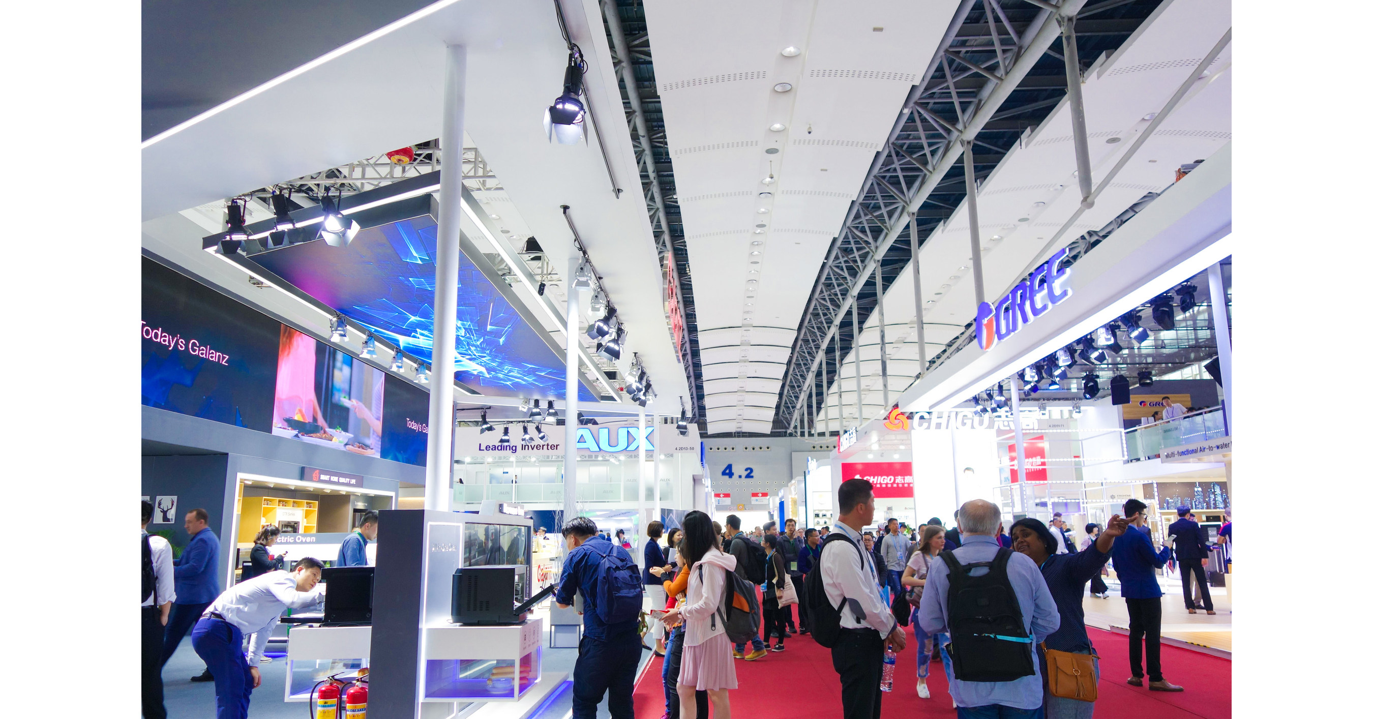 Smart Manufacturing Highlighted at the 123rd Canton Fair New