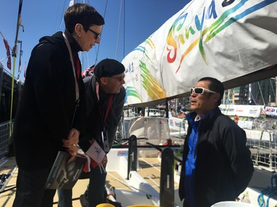 The ambassador crew introduced the Sanya boat to the American people