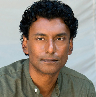 Ian Hanomansing, co-host of CBC News's The National, will host the inaugural World News Day event on May 3 in Toronto at the CBC Barbara Frum Atrium. (CNW Group/Canadian Journalism Foundation)