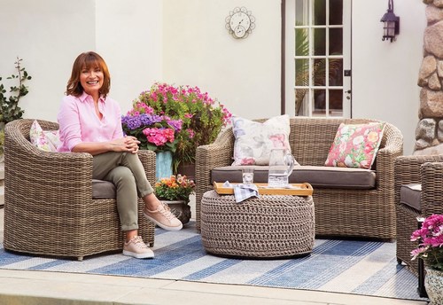 Wayfair.co.uk, one of the world’s largest online destinations for the home, today announced the release of its second TV campaign with ITV television presenter, Lorraine Kelly. (PRNewsfoto/Wayfair)