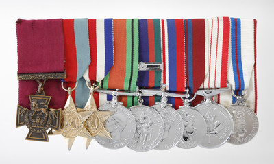 L'ensemble de mdailles du lieutenant-colonel David Vivian Currie; MCG 20180064-001; Muse canadien de la guerre (Groupe CNW/Muse canadien de l'histoire)