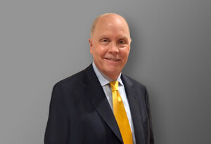 Fritz Henderson Joins Hawksbill Group