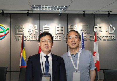 Dr. Bai Shuo (Right) and Dr. Frank Zheng, the witnesses of Signing Ceremony of the Agreement for Strategic Cooperations