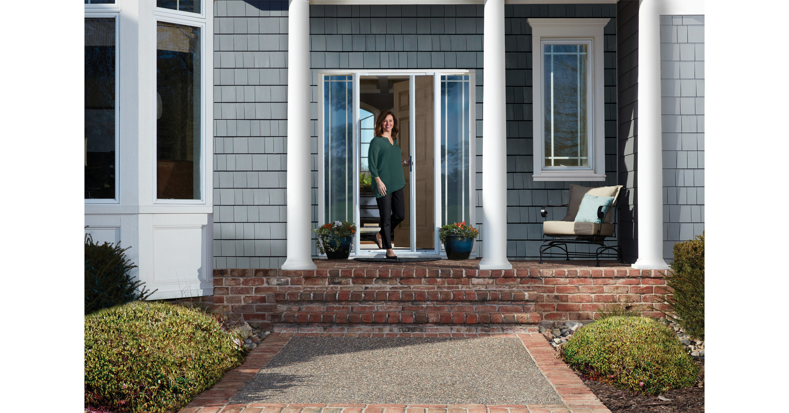Andersen Introduces LuminAire™ Retractable Screen Door