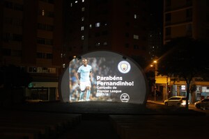 A conquista do Campeonato Inglês pelo Manchester City ilumina o Brasil