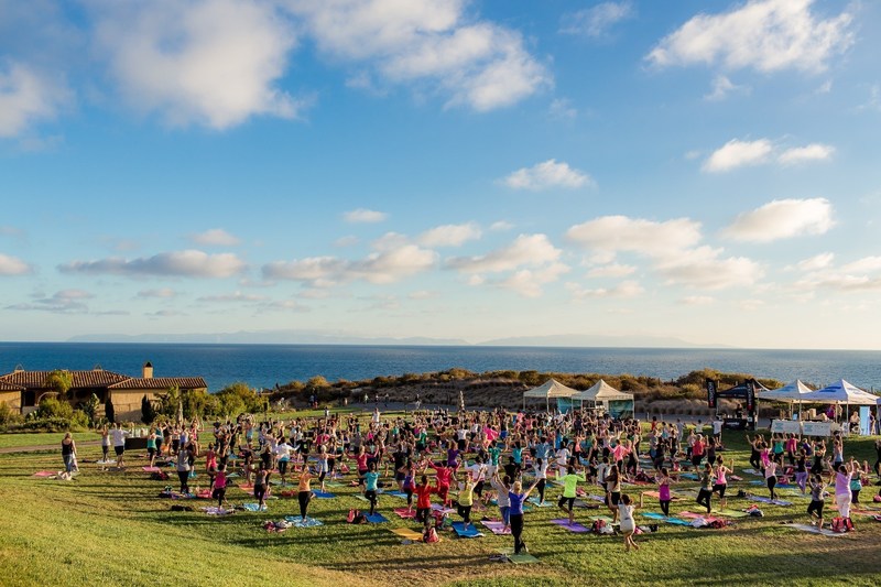 Seaside Yoga Gathering; Photo Credit: Terranea Resort, A Destination Hotel