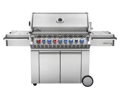 Fuel Type: Natural Gas Pizza Stone and BBQ Tools Set Napoleon LEX730 BBQ Grill with Original Cover Commercial Grade Rotisserie
