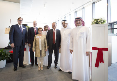 (left to right) President of Dow Saudi Arabia Chuck Swartz, Dow CEO-elect Jim Fitterling, Dow Chief Technology Officer for Europe, Middle East and Africa Wiltrud Treffenfeldt, KAUST Interim President Nadhmi Al-Nasr, DowDupont CEO Andrew Liveris, Saudi Minister of Energy, Industry and Mineral Resources H.E. Khalid A. Al-Falih, and President and Chairman of NESMA Holding Company Saleh Al-Turki.