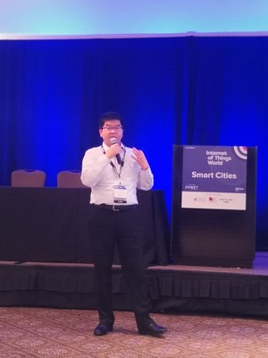 Dr. Jun Zou Delivering a Speech during 2018 IoT World on Cloud Modules