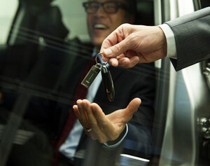 Canadian Lincoln Dealer Website Enables Car Buyers to Skip the Dealership and Order Test-Drive to Home