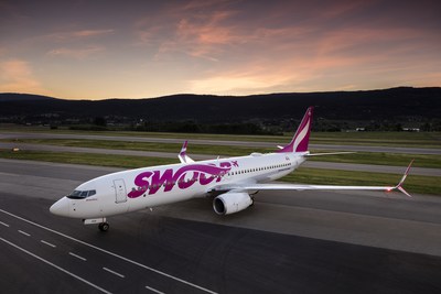 Swoop's modern fleet of Boeing 737-800NG aircraft are equipped with blended winglet technology to improve aerodynamic performance and reduce fuel burn by up to four per cent. (CNW Group/Swoop)