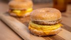Tim Hortons® célèbre la Journée nationale du beigne avec une création culinaire d'édition limitée