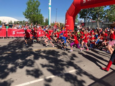 And they are off! Young people participating in the Scotiabank Kids Marathon. (CNW Group/Scotiabank)