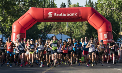 The starting line at the 54th annual Scotiabank Calgary Marathon. (CNW Group/Scotiabank)