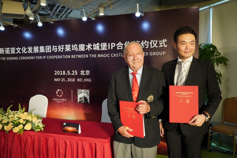 Jeson Zheng , CEO of NOVAEX GROUP and Milt Larsen, founder of The Magic Castle