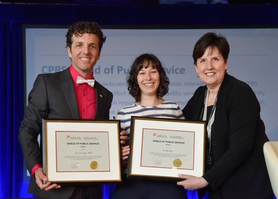 Tim Conrad, APR and Emily Epp accepting the 2018 CPRS Sheild of Public Service from CPRS National President Dana Dean, APR, FCPRS LM (CNW Group/Canadian Public Relations Society)