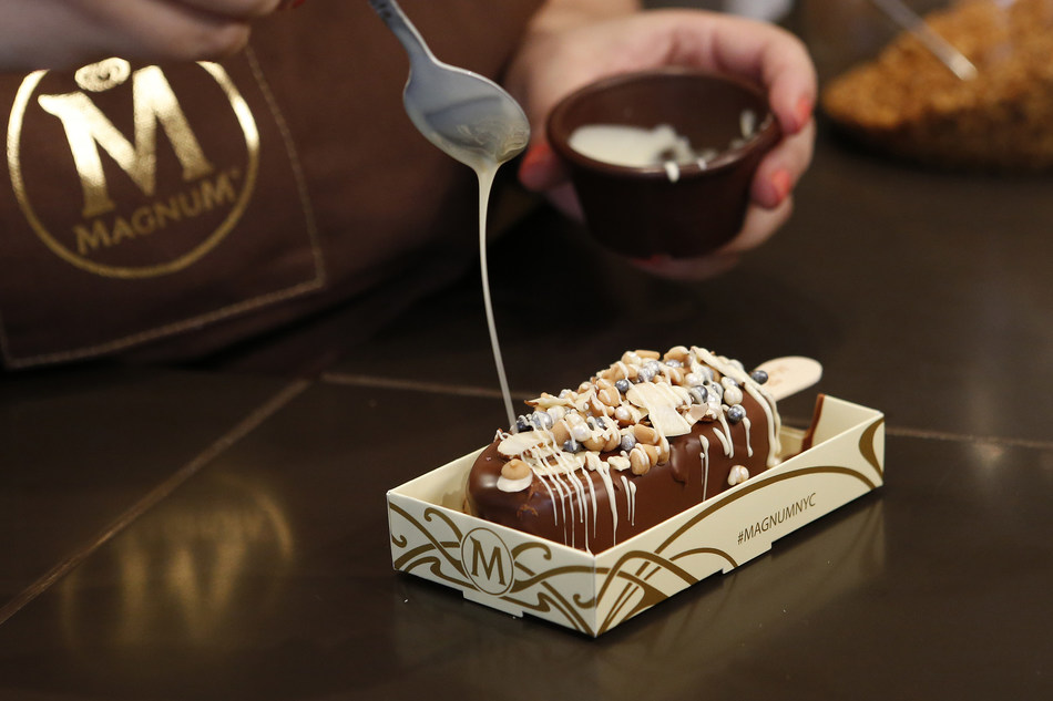 MAGNUM Ice Cream Brings Indulgent Dipping Bar Back to New York