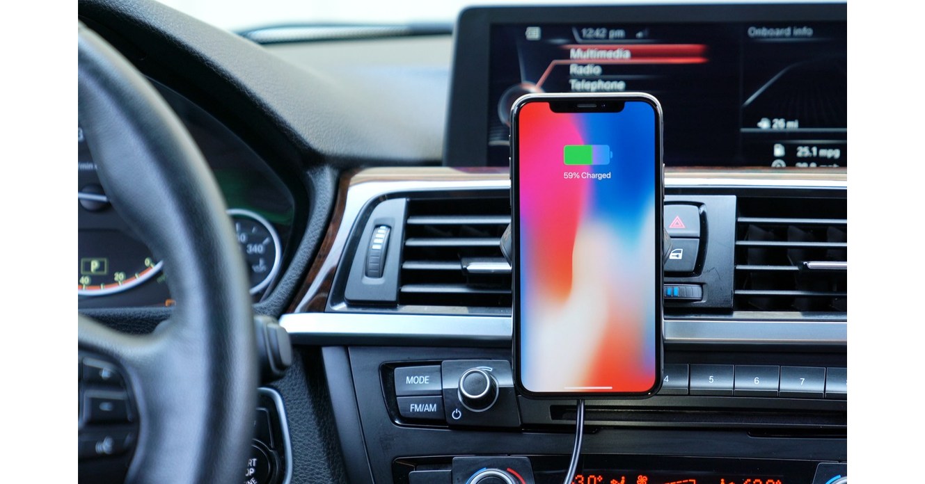 This Wireless Phone Charger Works in Your Car, Home & Office