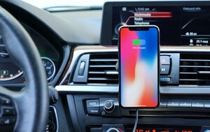 This Wireless Phone Charger Works in Your Car, Home &amp; Office