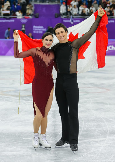 Tessa Virtue and Scott Moir. Photo credit: Greg Kolz (CNW Group/Round Room Live, LLC)