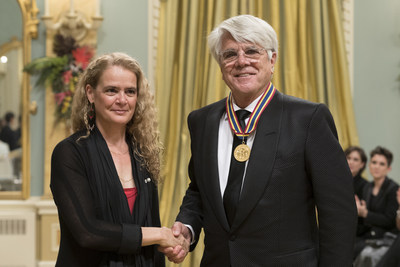 Her Excellency the Right Honourable Julie Payette, Governor General of Canada, presented the 2018 Governor General’s Performing Arts Awards (GGPAA) to Second City CEO Andrew Alexander during a ceremony at Rideau Hall on June 1, 2018.