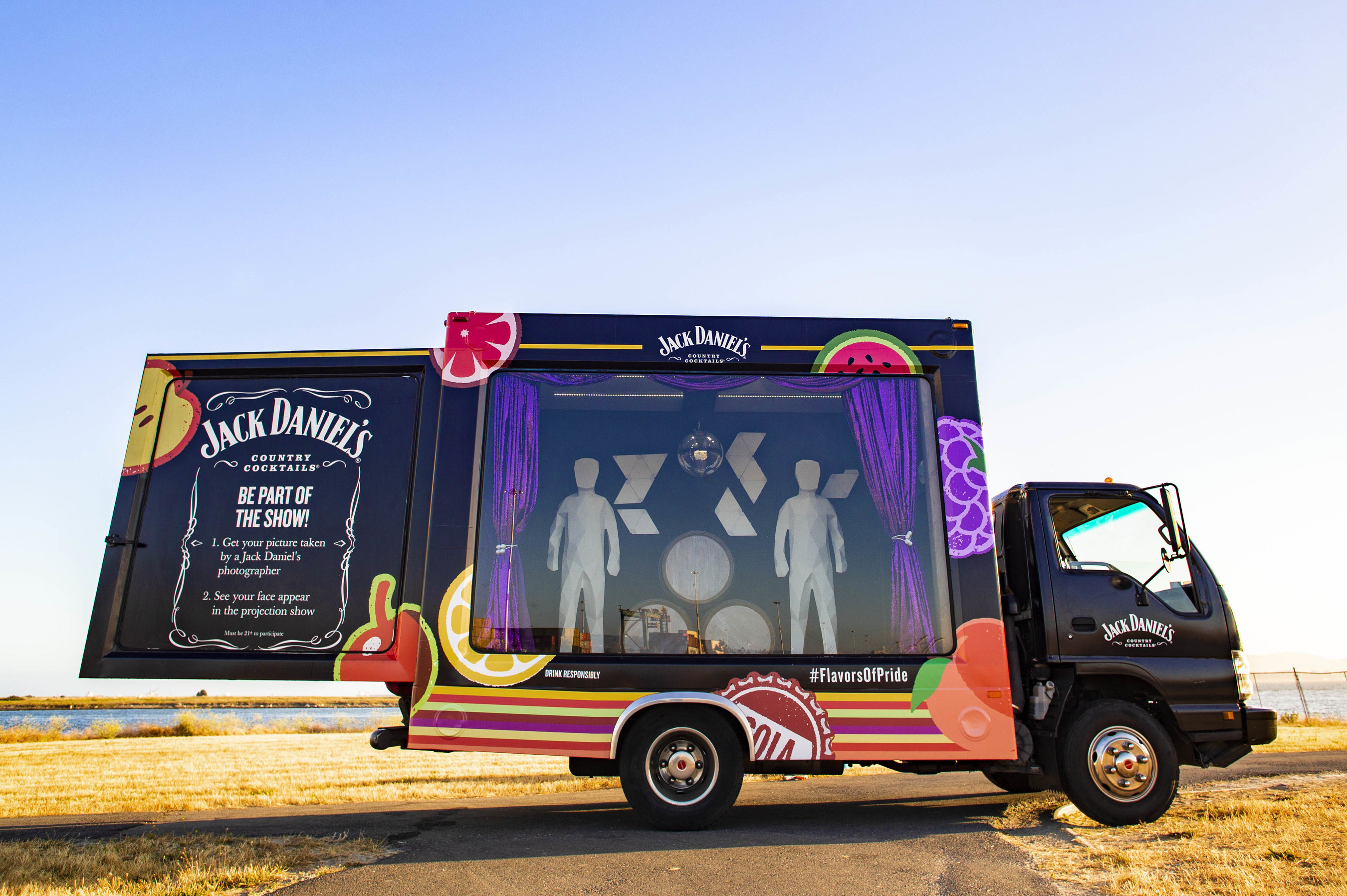 Jack Daniel S Country Cocktails Celebrates Lgbtq Diversity With World S First Projection Mapping Showtruck