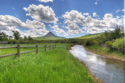 Smith Creek Behind Main Home with view of Haystack Butte