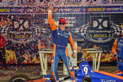 Scott Dixon dominated the second half of the Verizon IndyCar Series race Saturday night at Texas Motor Speedway for his second win of 2018 and Honda’s fifth victory of the season.